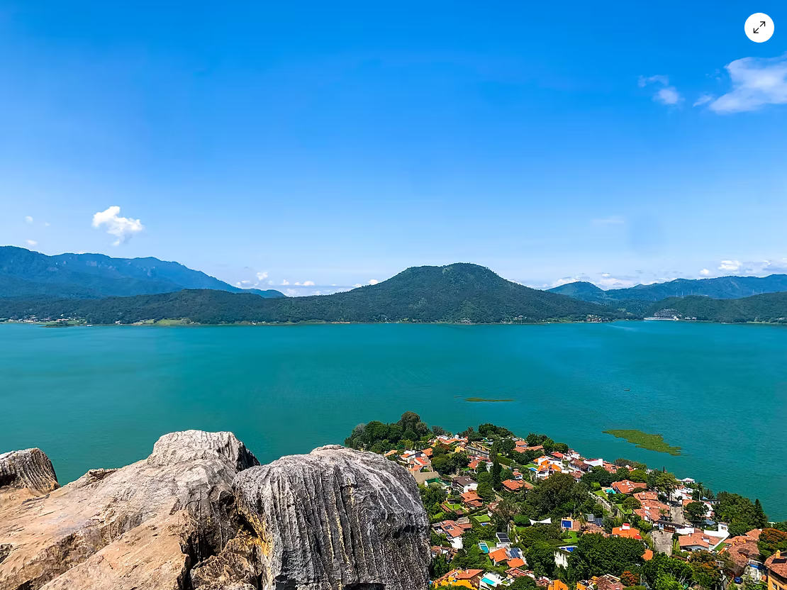 Tres miradores de Valle de Bravo que regalan las mejores vistas del lago y el bosque