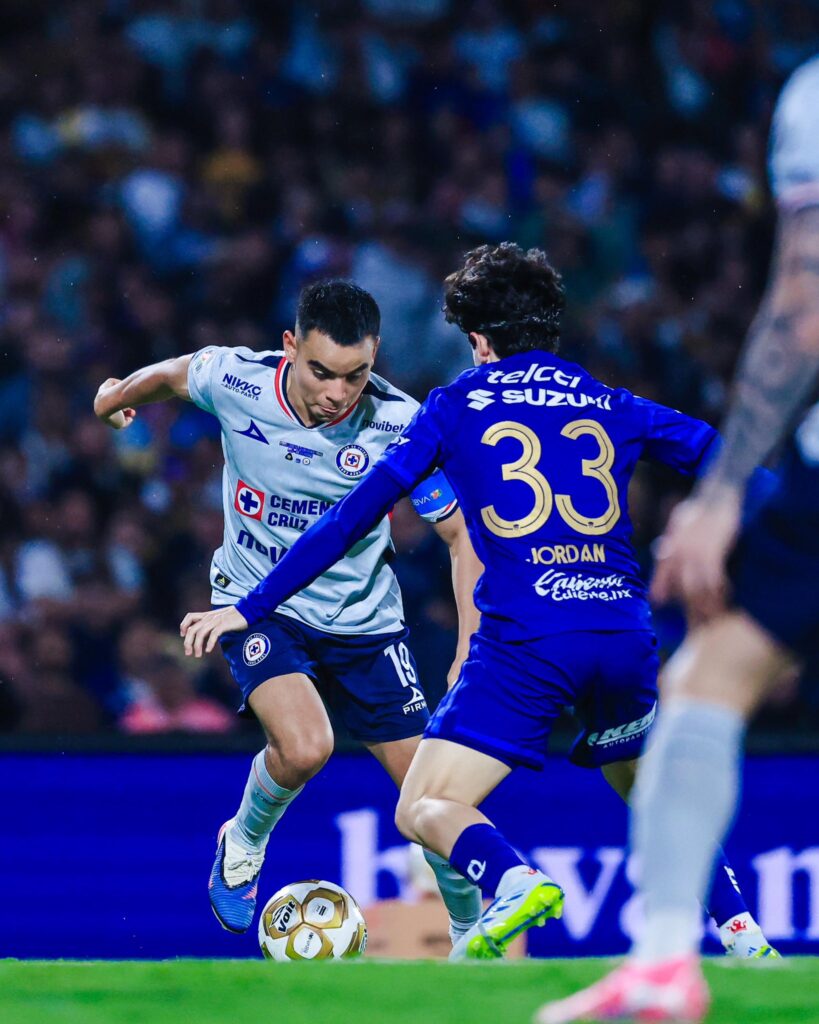 Cruz Azul gana décimo título de Liga MX tras vencer a Pumas