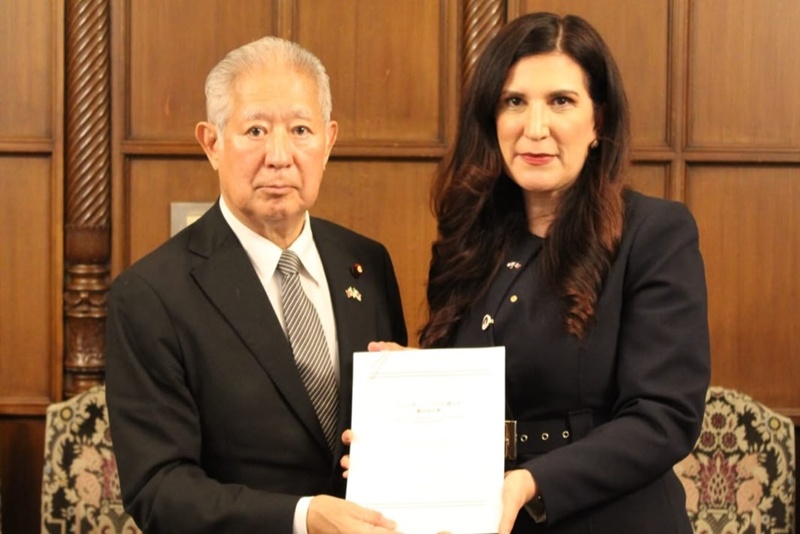 Kenia López Rabadán fiscaliza acuerdos diplomáticos y paridad política en Tokio