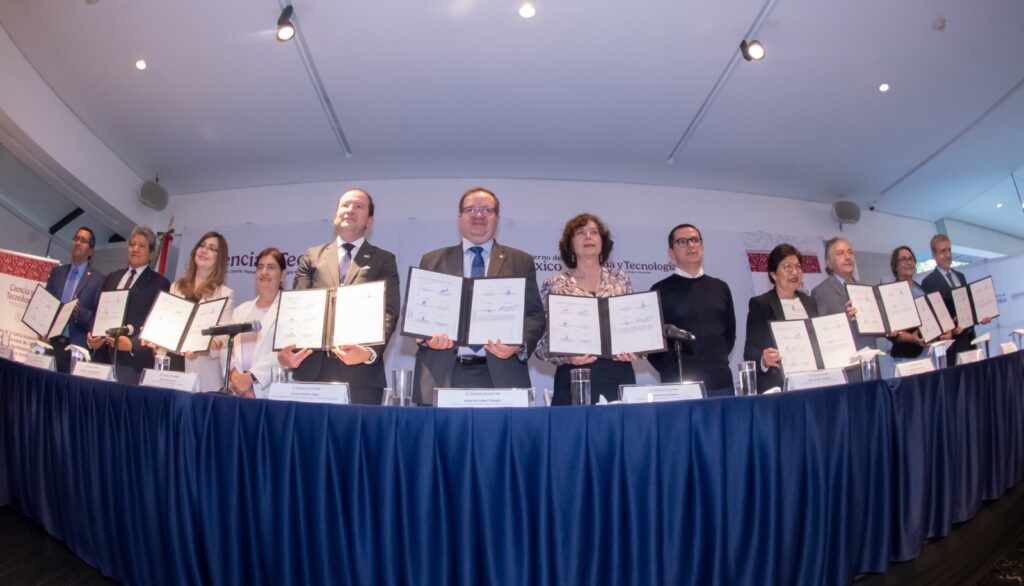 México crea clúster nacional de supercómputo e IA