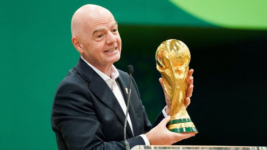 Denuncian a Gianni Infantino ante el COI por Mundial 2026
